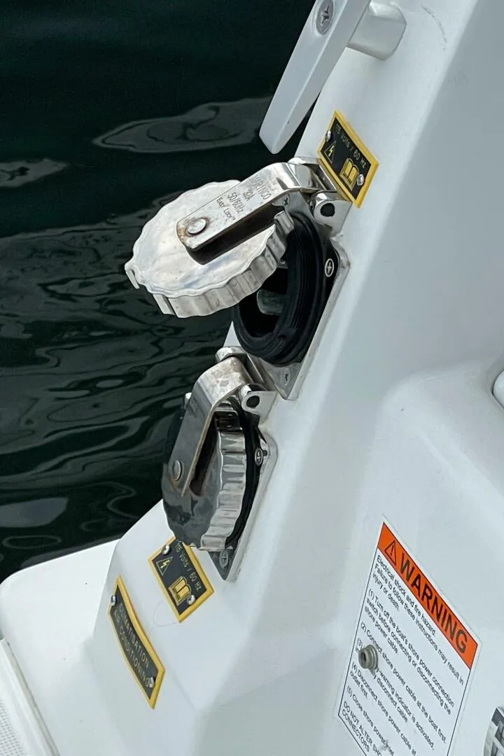 Slide: The Image of Beneteau Antares 8 2023 - 26