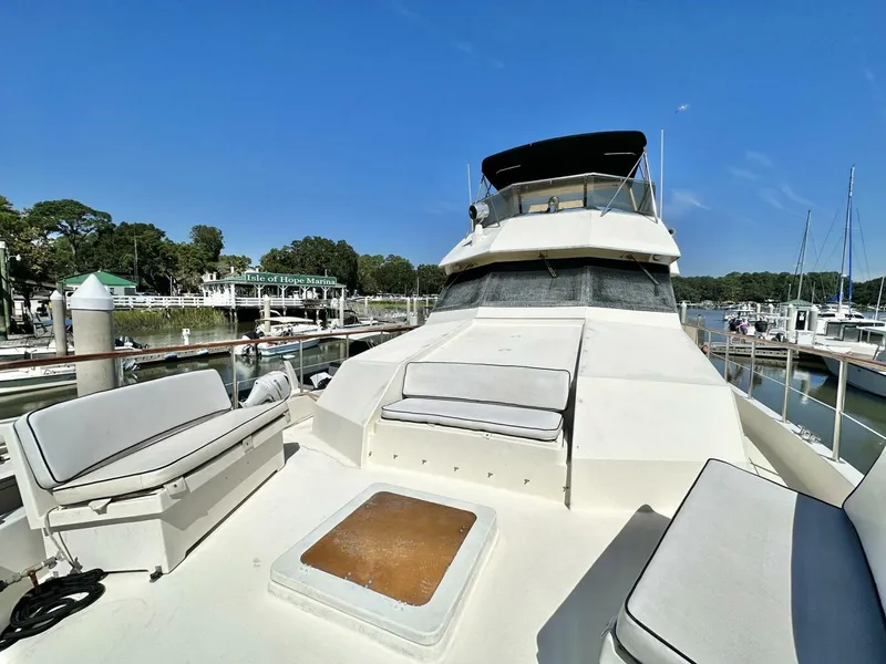 Slide: The Image of Hatteras 54 MotorYacht 1987 - 27