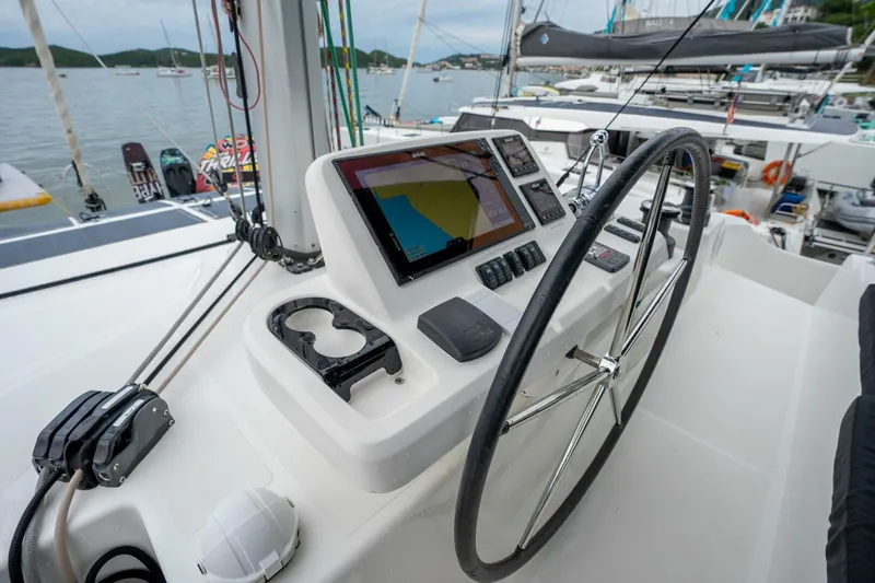 Slide: The Image of Lagoon 2020 - 12