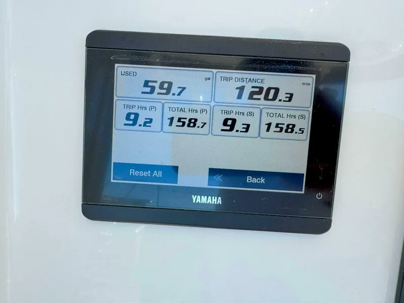 Slide: The Image of Regulator Marine 23fs 2021 - 24