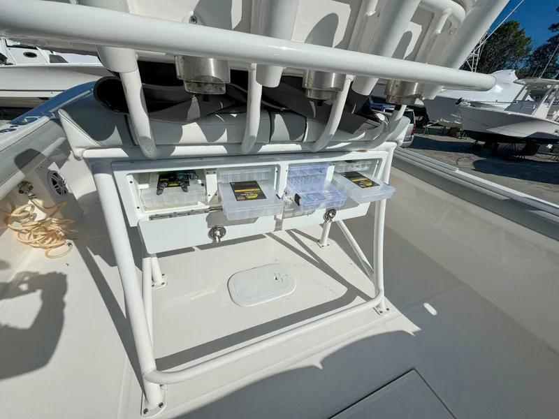 Slide: The Image of Regulator Marine 23fs 2021 - 30