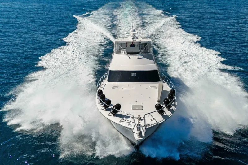 Slide: The Image of Hatteras GT63 2016 - 7