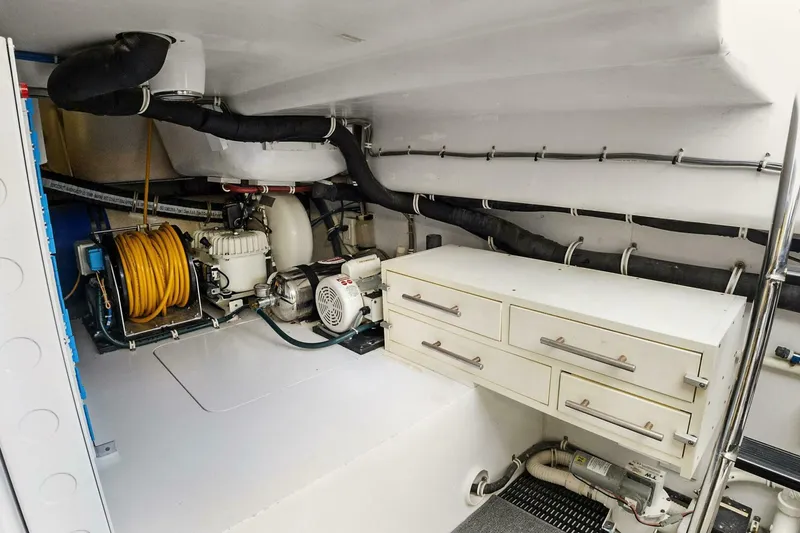 Slide: The Image of Hatteras GT63 2016 - 86