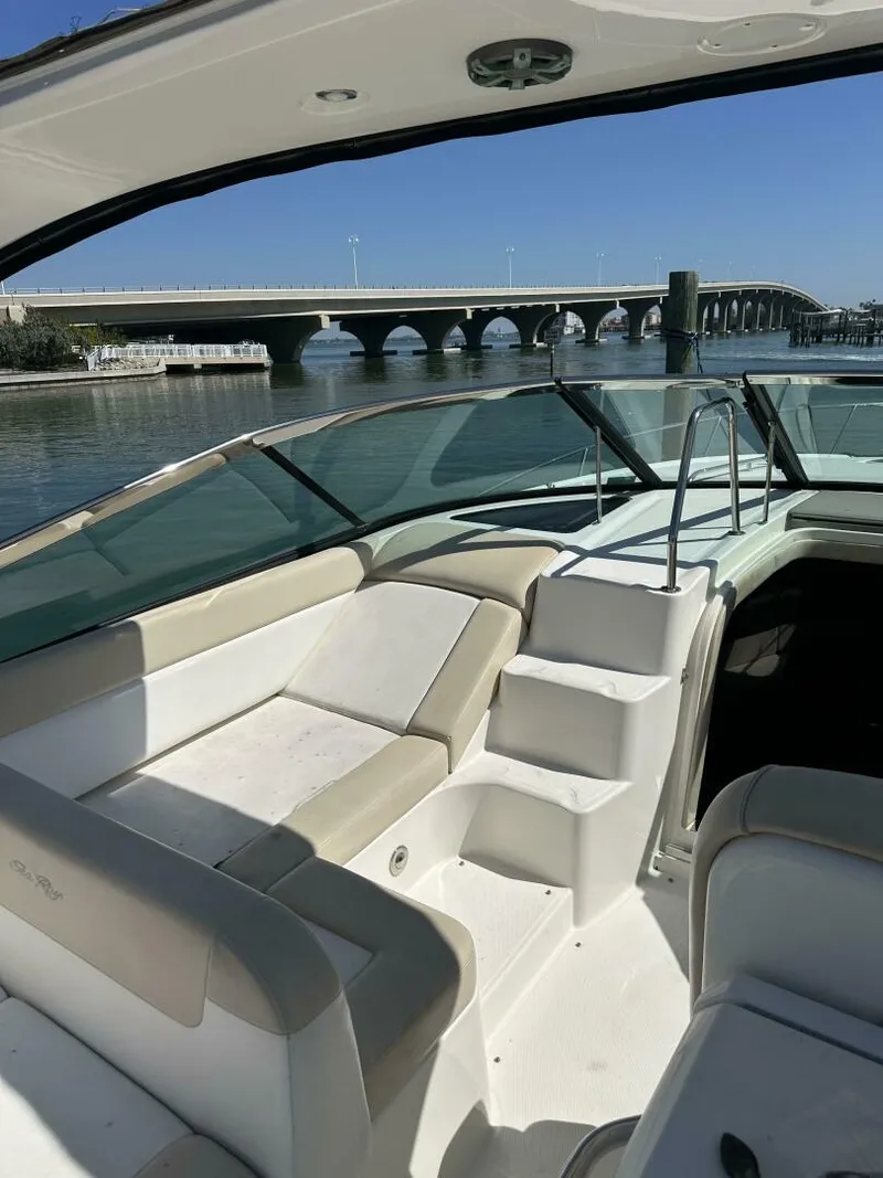 Slide: The Image of Sea Ray 370 Venture 2013 - 14