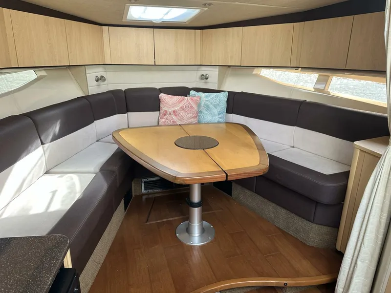 Slide: The Image of Sea Ray 370 Venture 2013 - 7