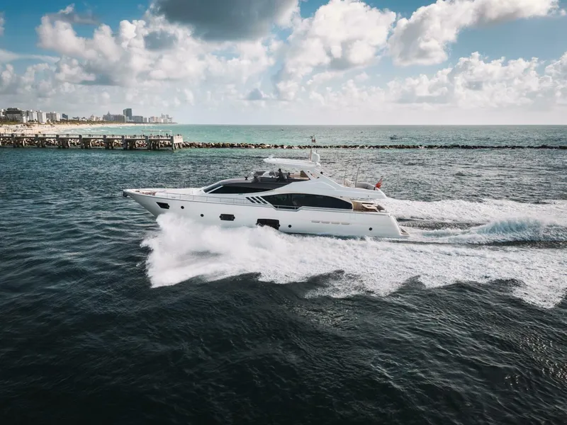 The Image of Ferretti 870 2014 - 0