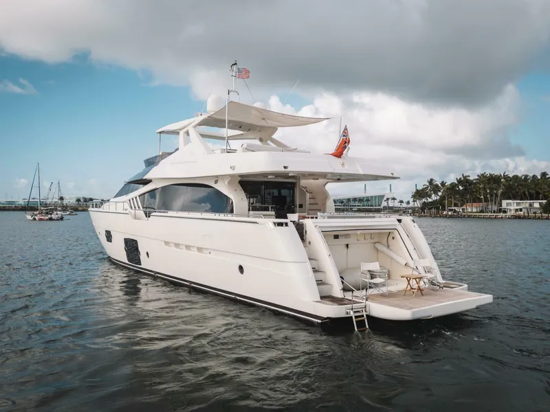 Slide: The Image of Ferretti 870 2014 - 10