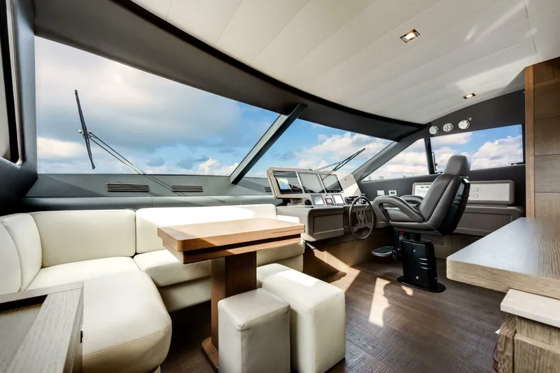 Slide: The Image of Ferretti 870 2014 - 21