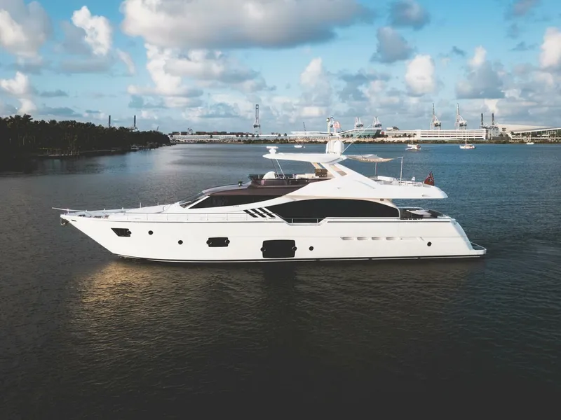 Slide: The Image of Ferretti 870 2014 - 34