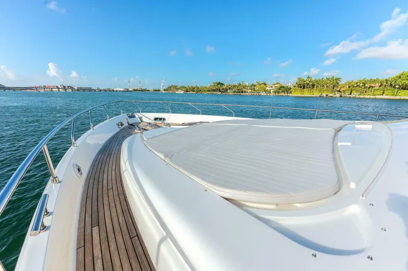 Slide: The Image of Ferretti 870 2014 - 6