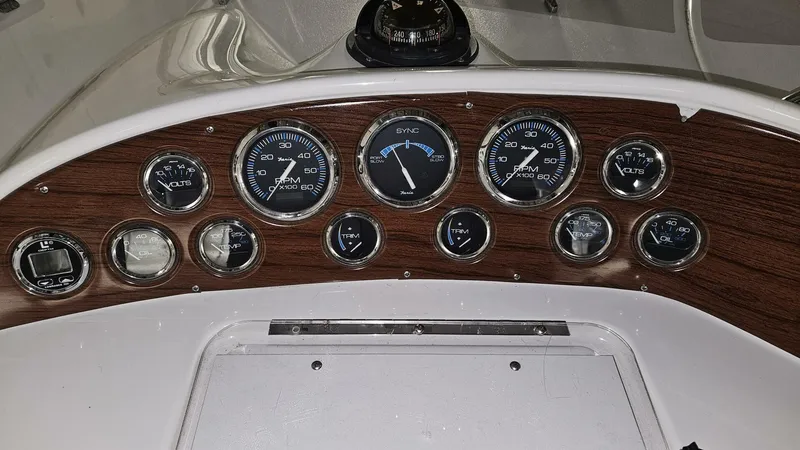Slide: The Image of Chris-Craft 320 Express Cruiser 1998 - 16