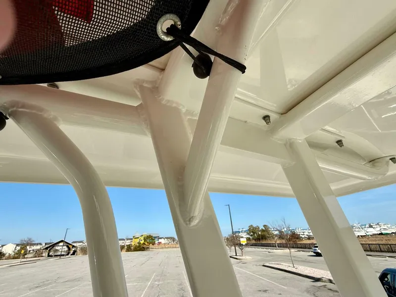 Slide: The Image of Boston Whaler 210 Dauntless 2020 - 34