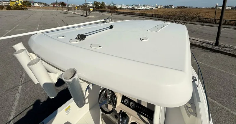 Slide: The Image of Boston Whaler 210 Dauntless 2020 - 46