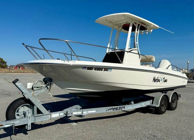 Slide: The Image of Boston Whaler 210 Dauntless 2020 - 5