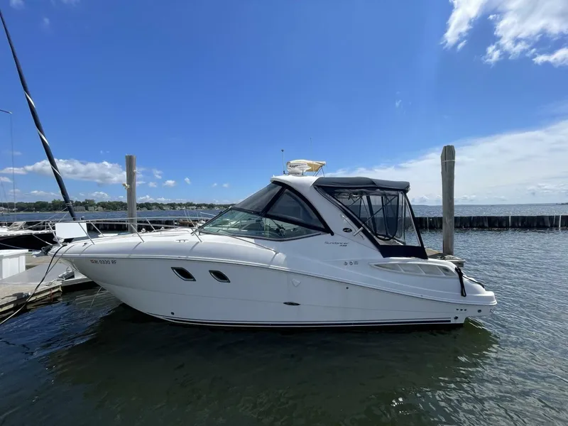 The Image of Sea Ray 330 Sundancer 2010 - 0