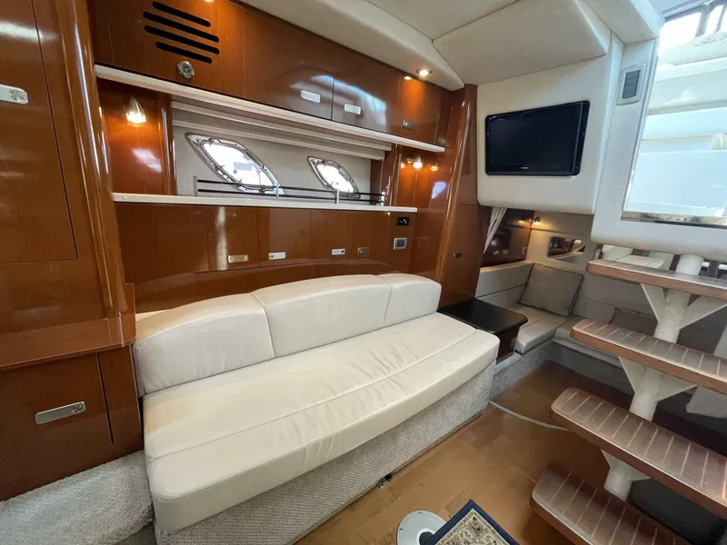 Slide: The Image of Sea Ray 330 Sundancer 2010 - 14