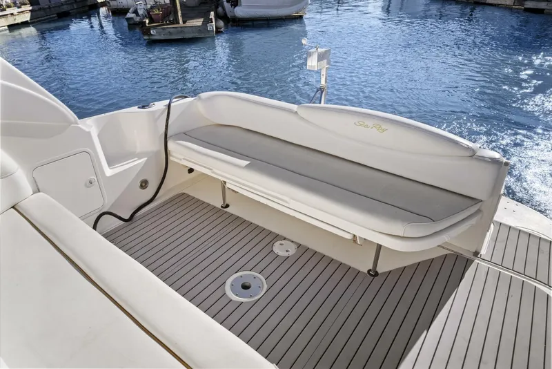 Slide: The Image of Sea Ray 2001 - 11