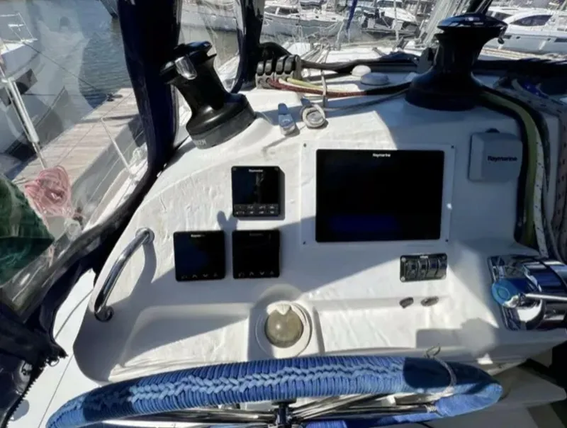 Slide: The Image of Lagoon 40 2012 - 22