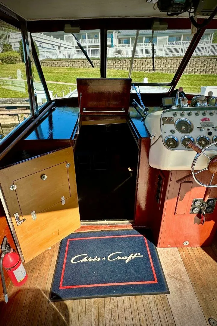 Slide: The Image of Chris-Craft 45 Constellation 1960 - 12