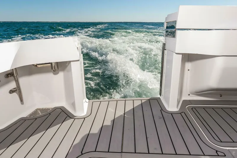 Slide: The Image of Viking 50 Convertible 2001 - 23
