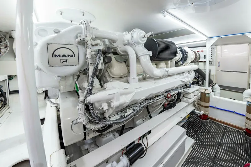 Slide: The Image of Viking 50 Convertible 2001 - 71
