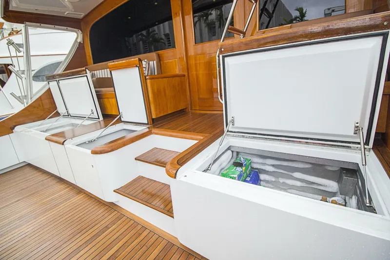 Slide: The Image of Merritt Yachts 80 Sportfish 2000 - 12
