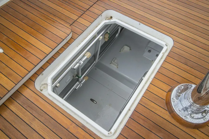 Slide: The Image of Merritt Yachts 80 Sportfish 2000 - 15