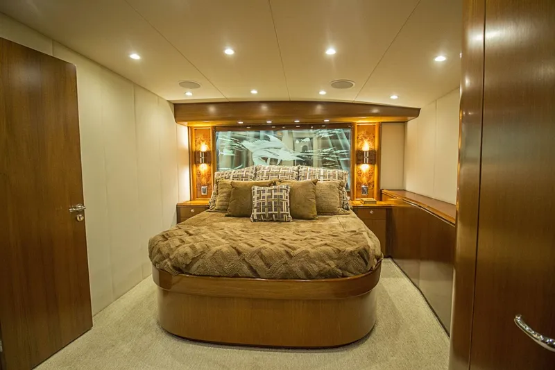 Slide: The Image of Merritt Yachts 80 Sportfish 2000 - 42