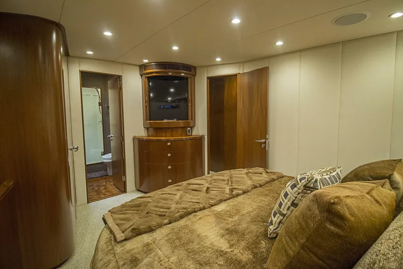 Slide: The Image of Merritt Yachts 80 Sportfish 2000 - 43