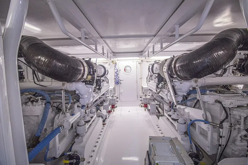 Slide: The Image of Merritt Yachts 80 Sportfish 2000 - 57