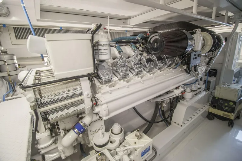 Slide: The Image of Merritt Yachts 80 Sportfish 2000 - 59