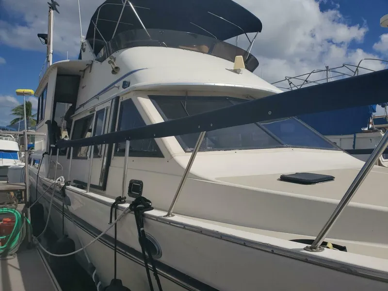 Slide: The Image of Californian 5239 Cockpit Motor Yacht 1985 - 3