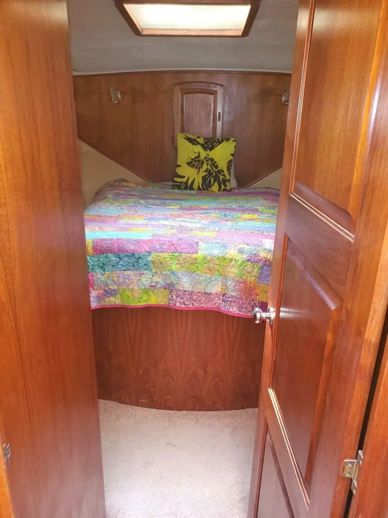 Slide: The Image of Californian 5239 Cockpit Motor Yacht 1985 - 44