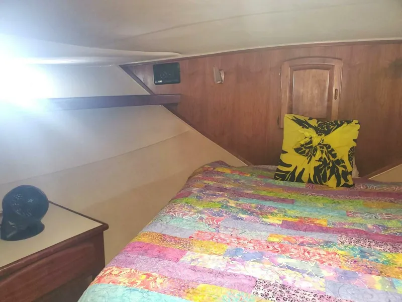Slide: The Image of Californian 5239 Cockpit Motor Yacht 1985 - 45