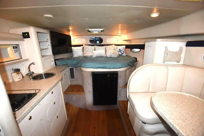 Slide: The Image of Rinker 342 Fiesta Vee 2000 - 8