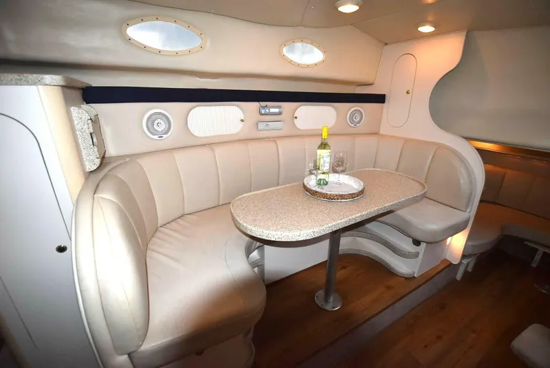 Slide: The Image of Rinker 342 Fiesta Vee 2000 - 9