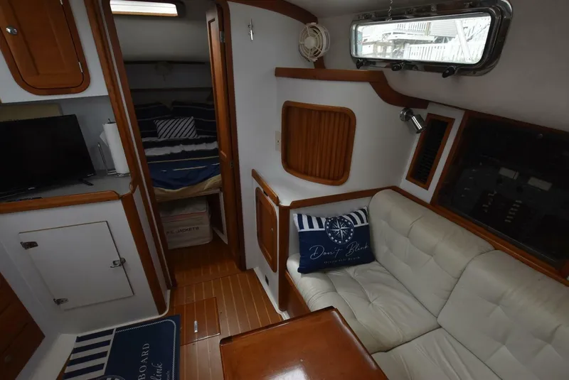 Slide: The Image of Legacy 34 Express 1999 - 15