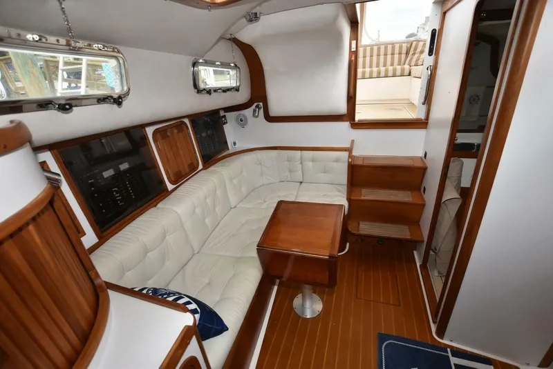 Slide: The Image of Legacy 34 Express 1999 - 18