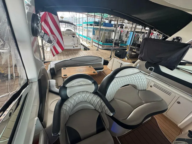 Slide: The Image of Sea Ray 380 Sundancer 2002 - 33