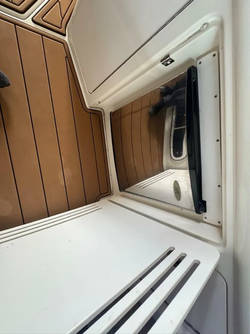 Slide: The Image of Sea Ray 380 Sundancer 2002 - 44