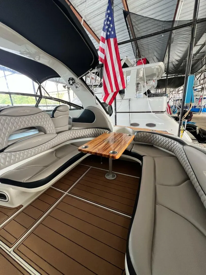 Slide: The Image of Sea Ray 380 Sundancer 2002 - 8