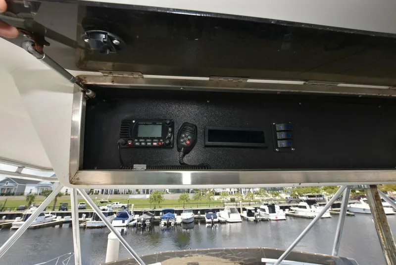 Slide: The Image of Viking 50 Convertible 1997 - 10