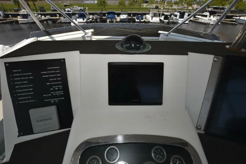 Slide: The Image of Viking 50 Convertible 1997 - 6