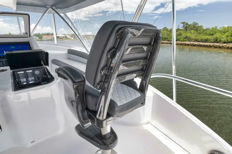 Slide: The Image of Viking Convertible 2024 - 11