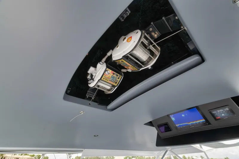 Slide: The Image of Viking Convertible 2024 - 13
