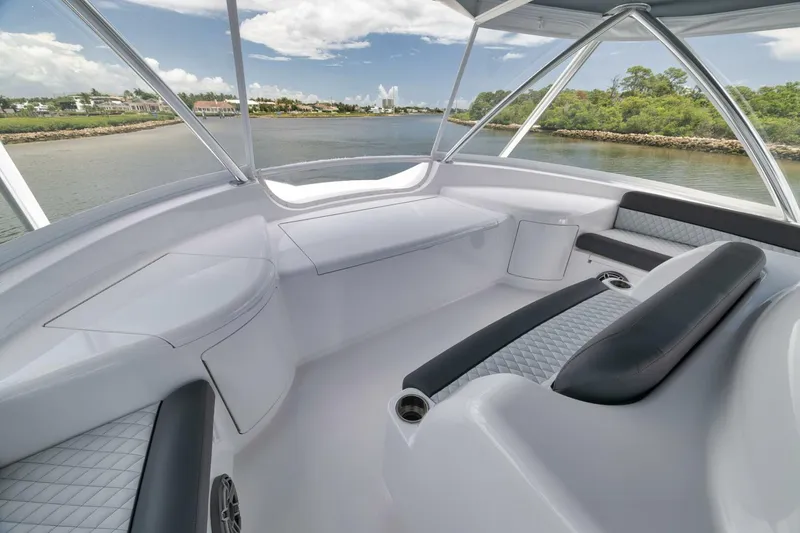 Slide: The Image of Viking Convertible 2024 - 18