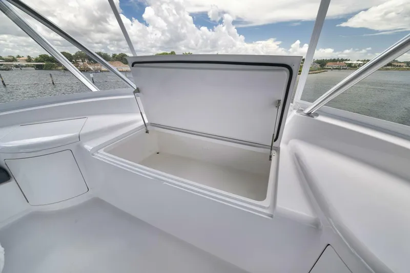 Slide: The Image of Viking Convertible 2024 - 19