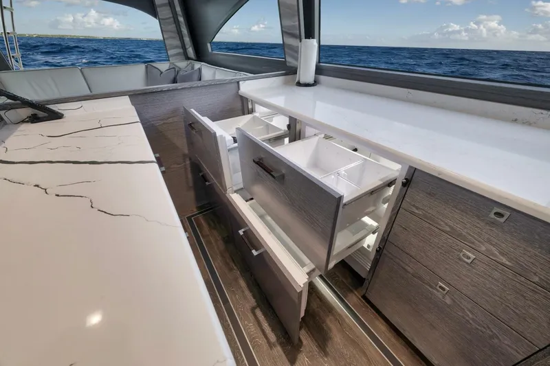 Slide: The Image of Viking Convertible 2024 - 42