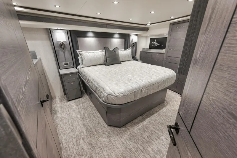 Slide: The Image of Viking Convertible 2024 - 47