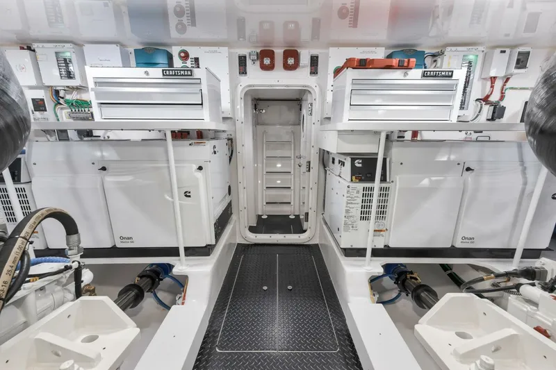 Slide: The Image of Viking Convertible 2024 - 66